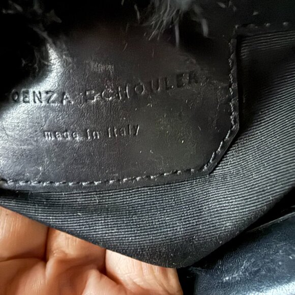 𝙋𝙧𝙤𝙚𝙣𝙯𝙖 𝙎𝙘𝙝𝙤𝙪𝙡𝙚𝙧 𝘽𝙖𝙜 - Picture 6 of 12